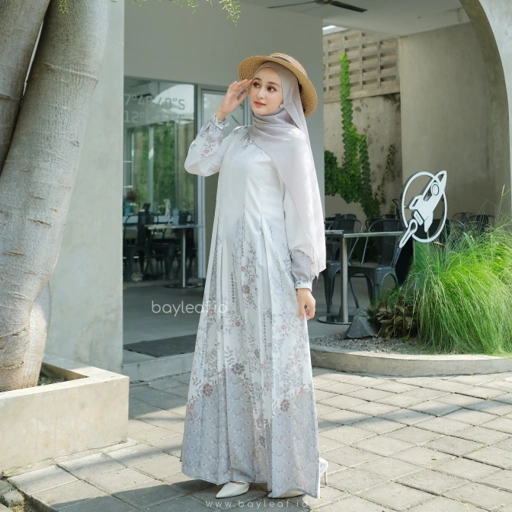 Image of  Miranda Maxi Dress Motif Bunga