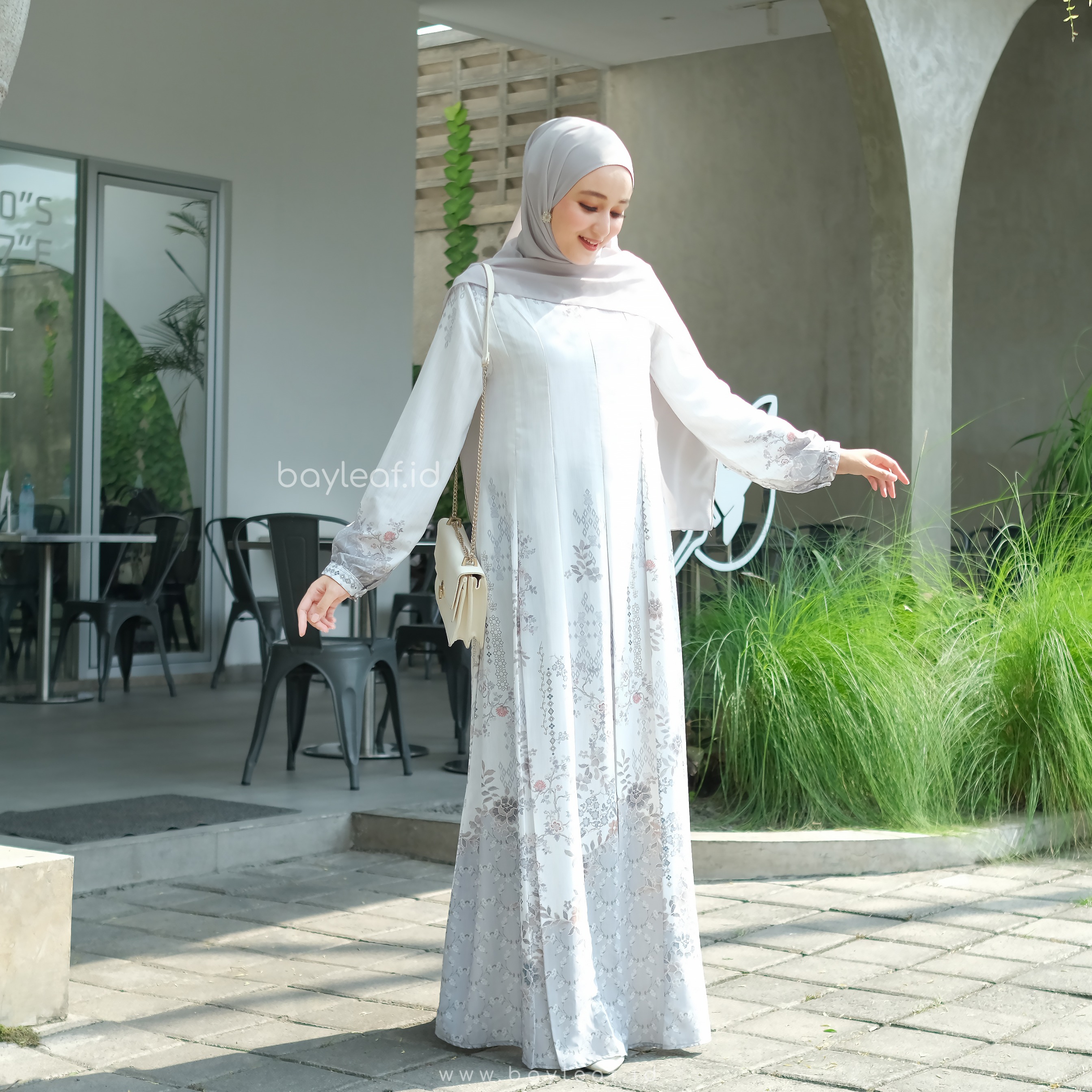  Miranda Maxi Dress Motif Bunga
