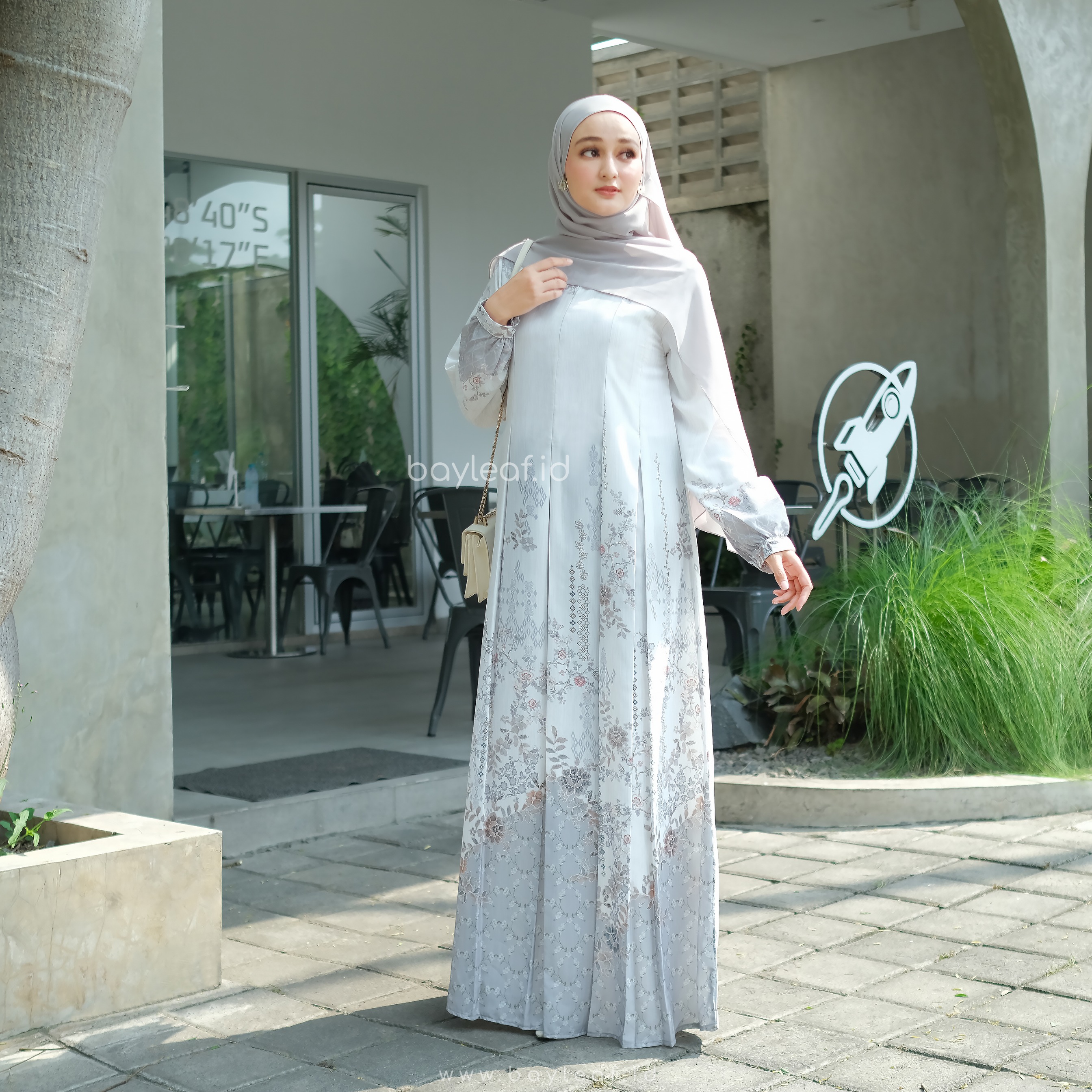  Miranda Maxi Dress Motif Bunga