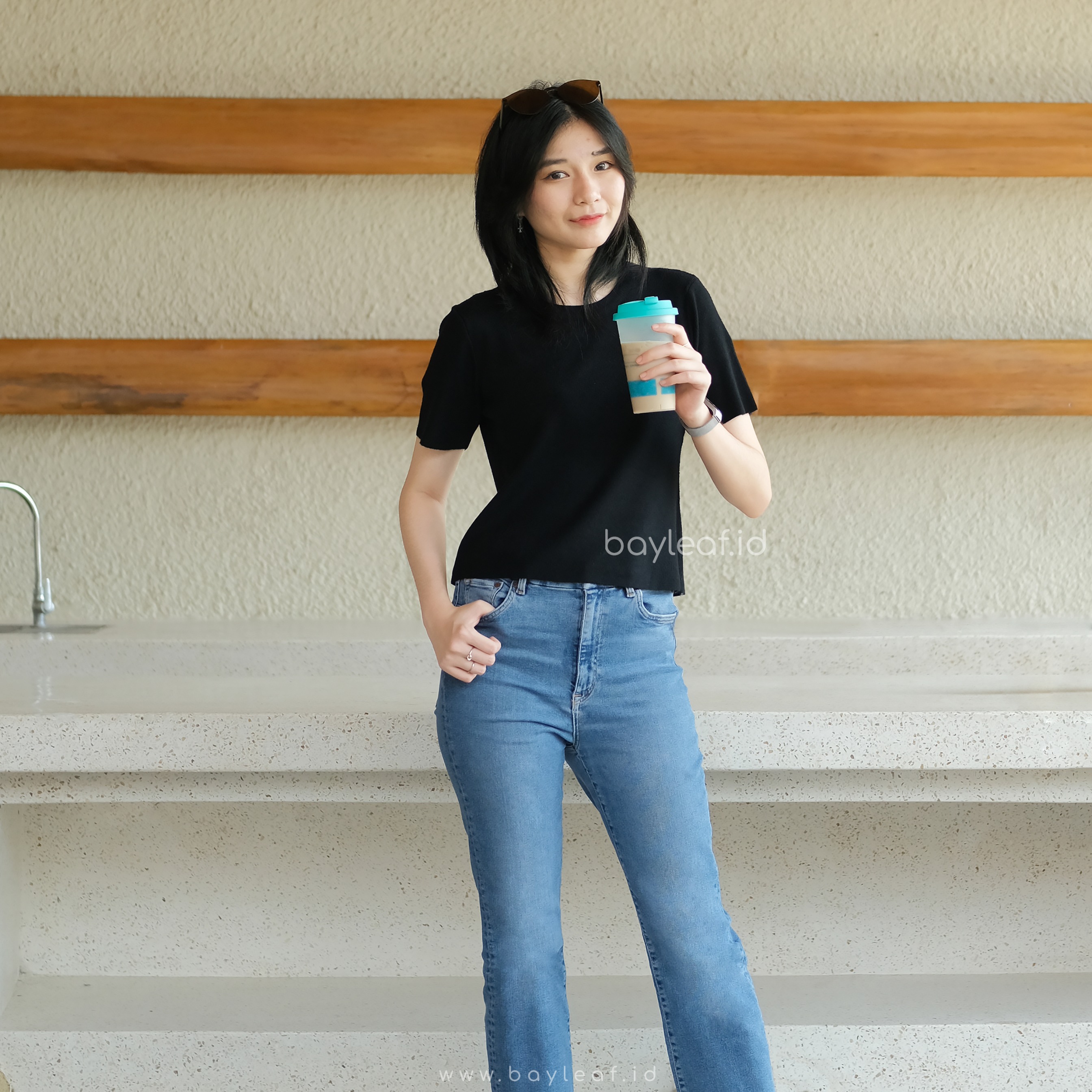 Zenna Basic Knit Short Sleeve Top