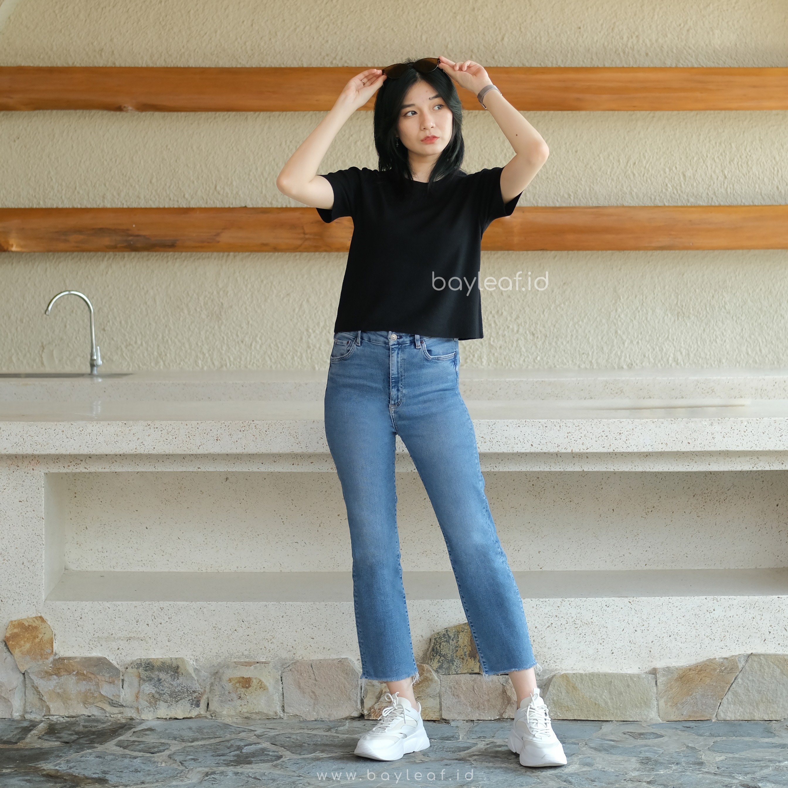 Zenna Basic Knit Short Sleeve Top