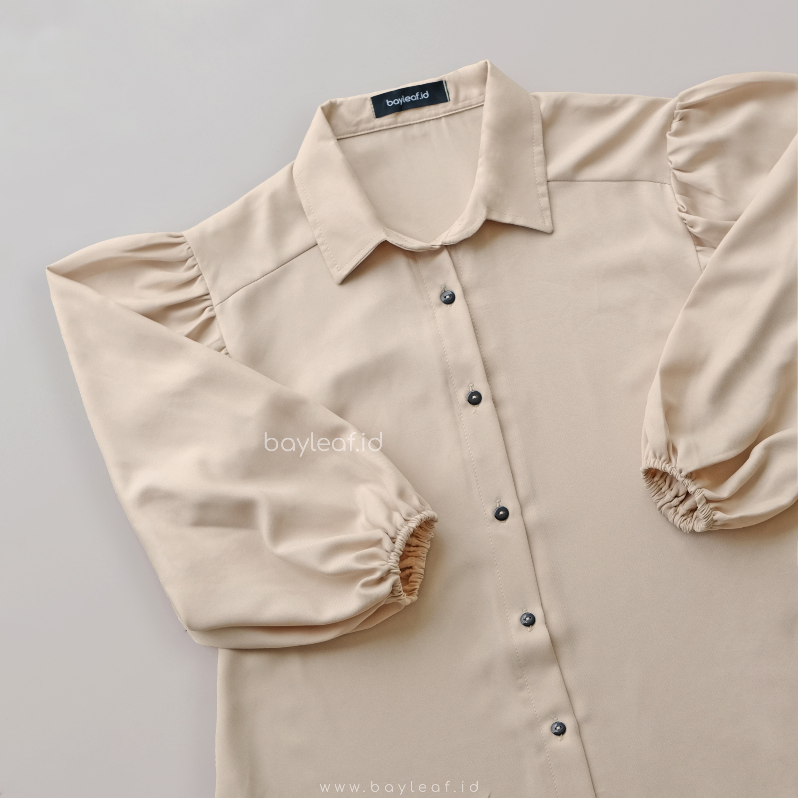 Shakila Basic Shirt Lengan 7/8 