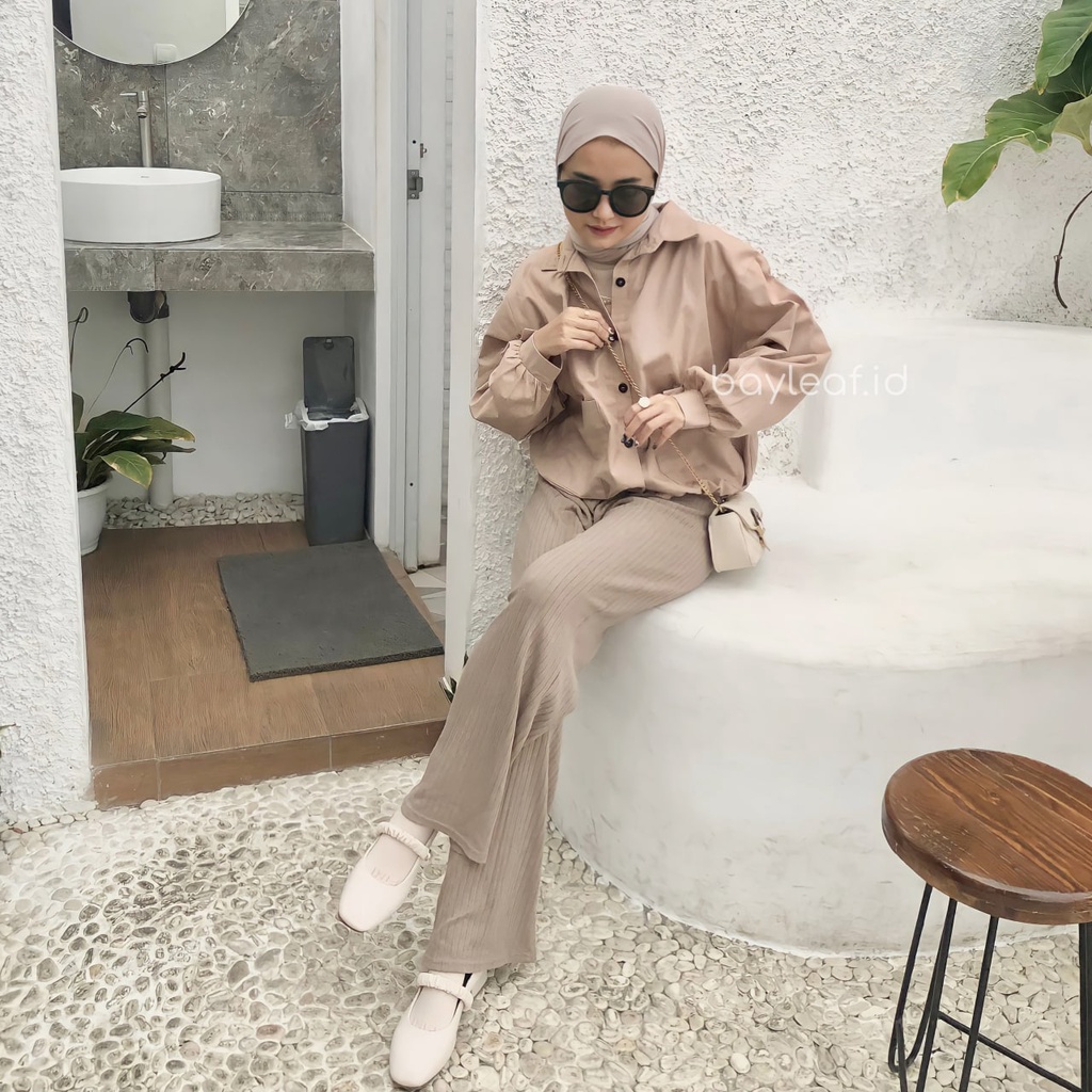 Kanza Jacket Wanita Material Canvas