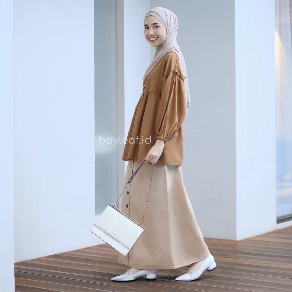 Nanami Plain Blouse