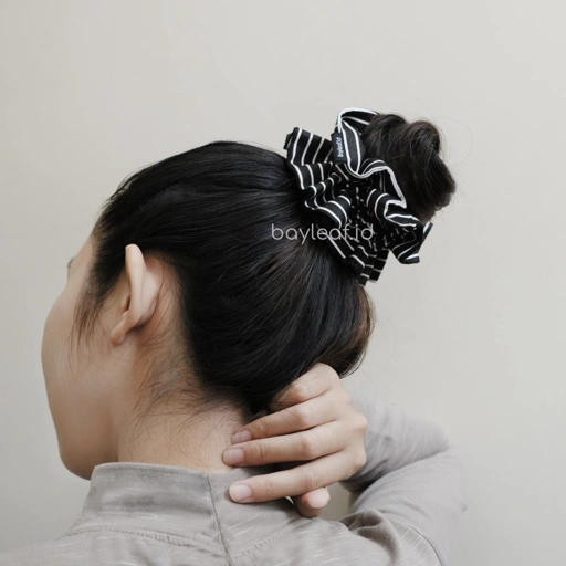Image of Cherry Scrunchie Ikat Rambut