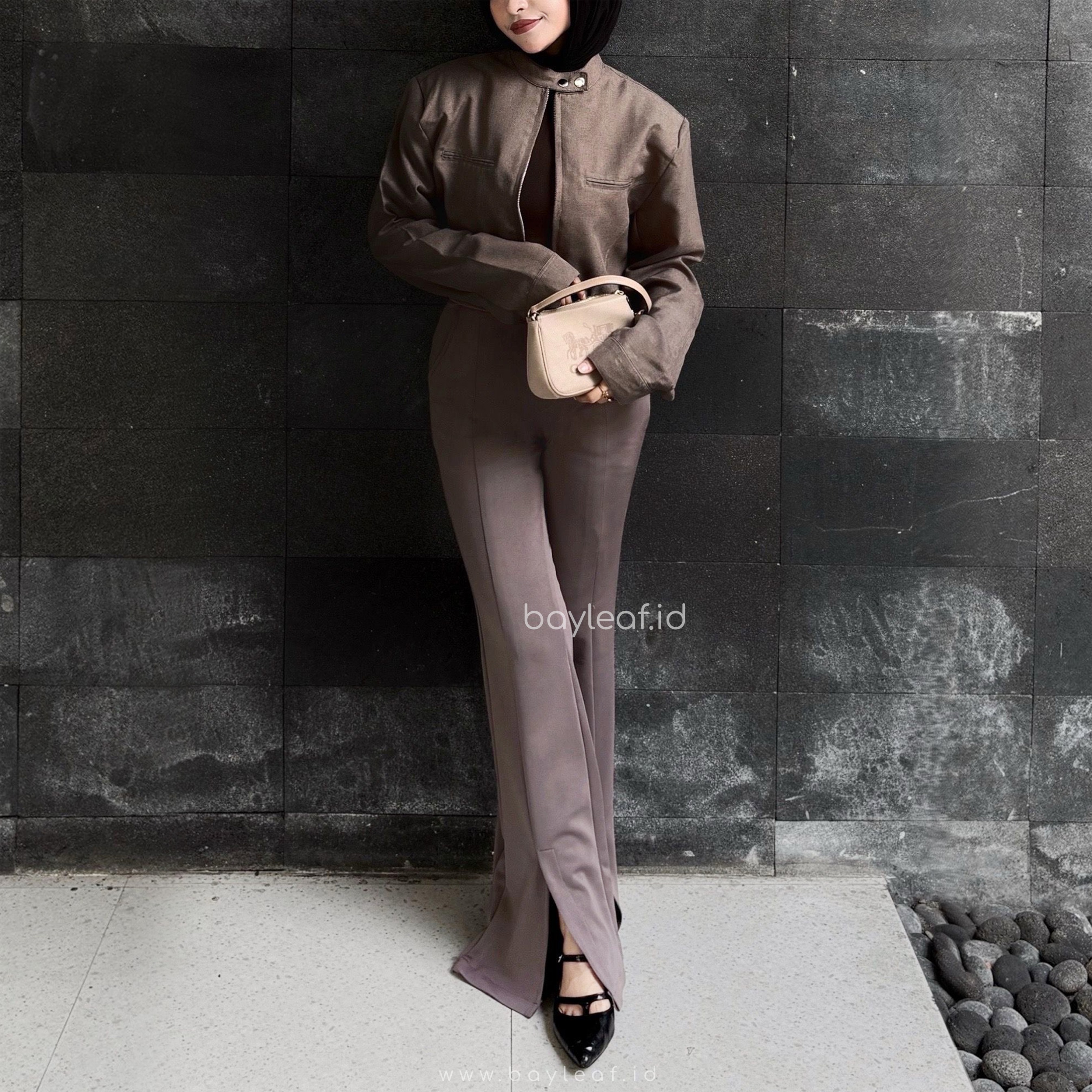 Joya Scuba Pants | Celana Highwaist Cutbray Belah Depan