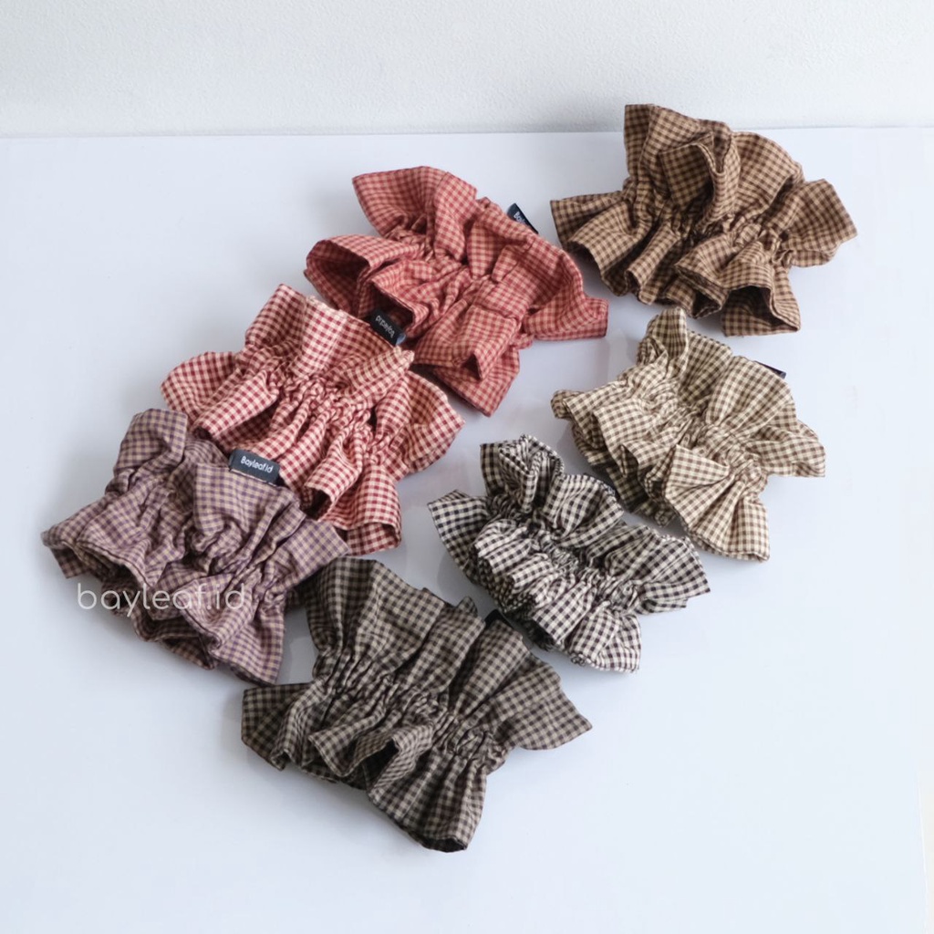 Cherry Scrunchie Ikat Rambut