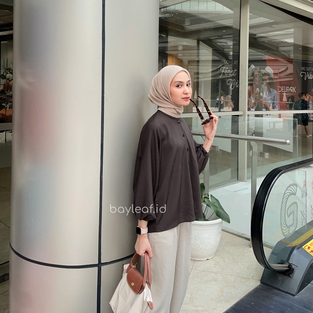 Emira Blouse