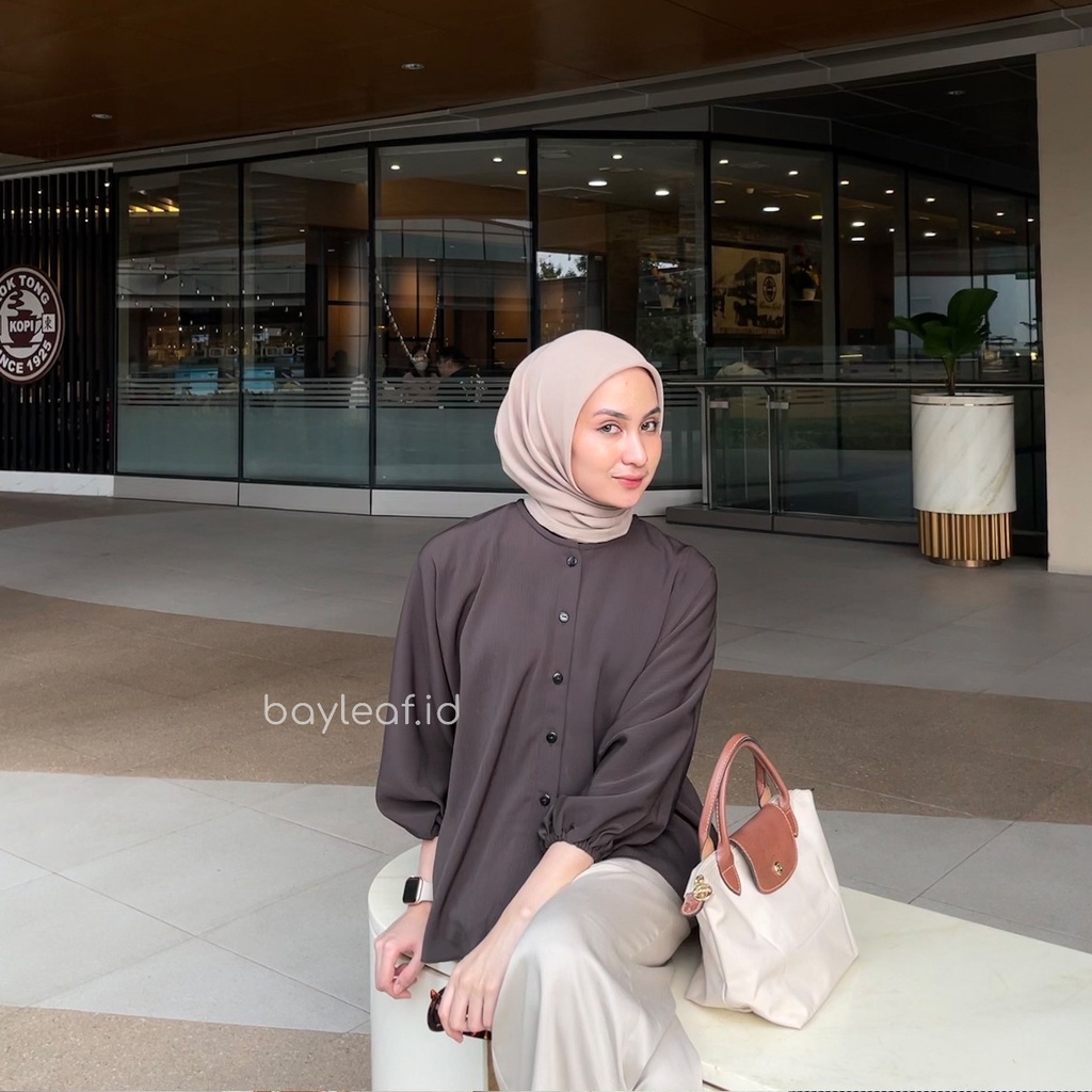 Emira Blouse