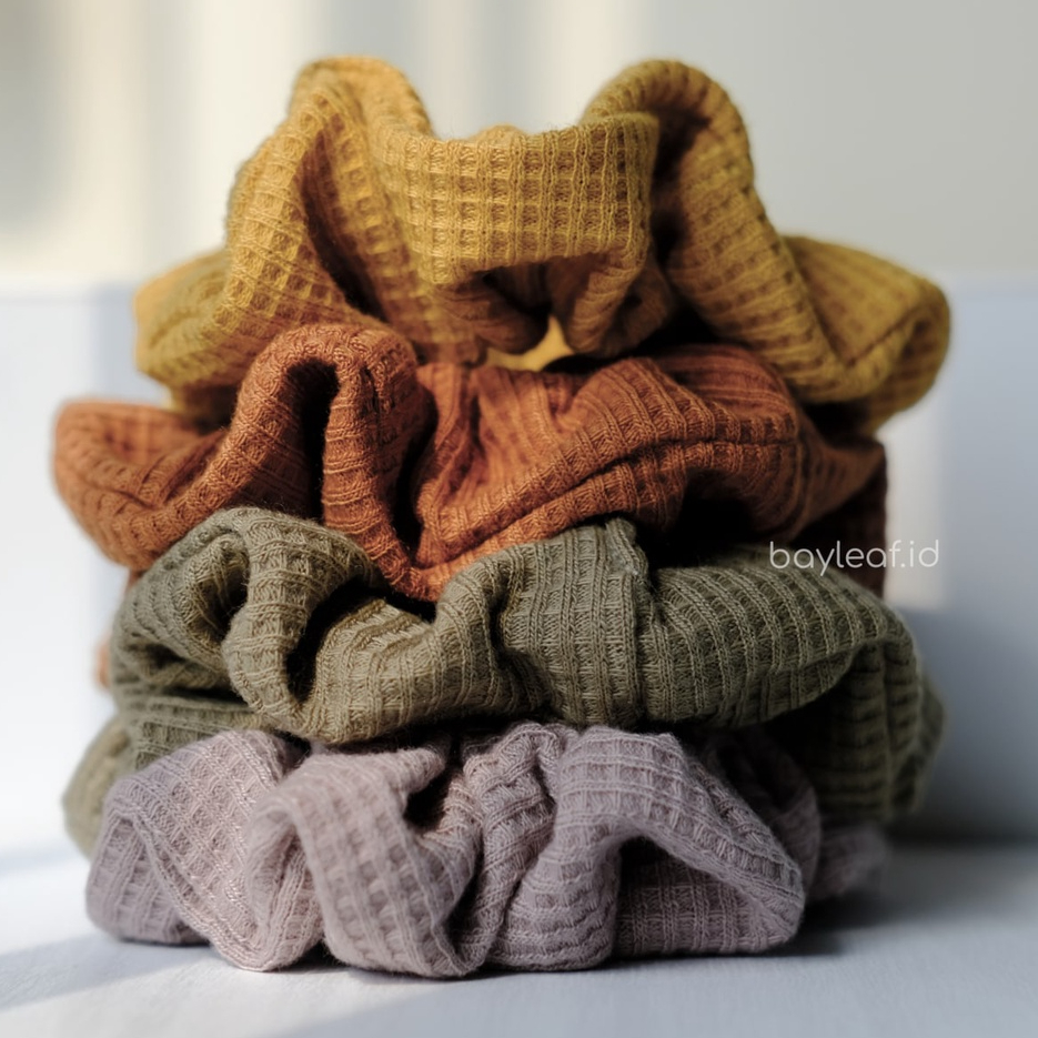 Bayleaf.id Berry Scrunchie Ikat Rambut