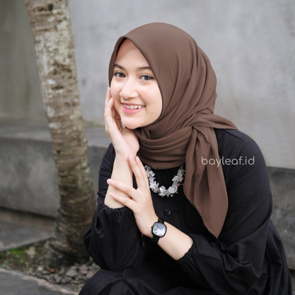 Mutia Hijab Scarf