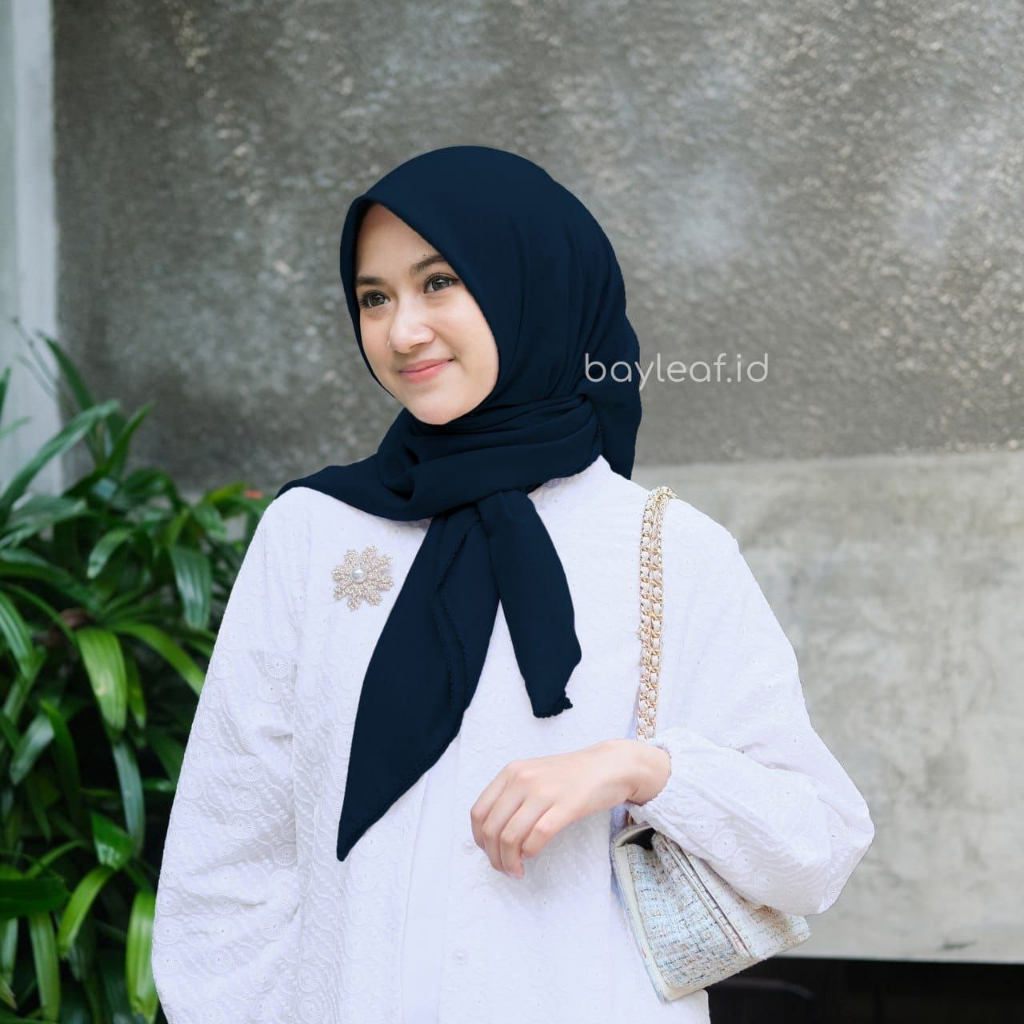 Mutia Hijab Scarf