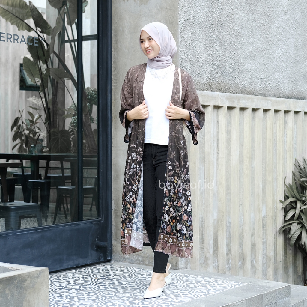 Bayleaf.id Aster Emily Long Outer Black Motif Bunga / Outer Panjang Wanita Motif