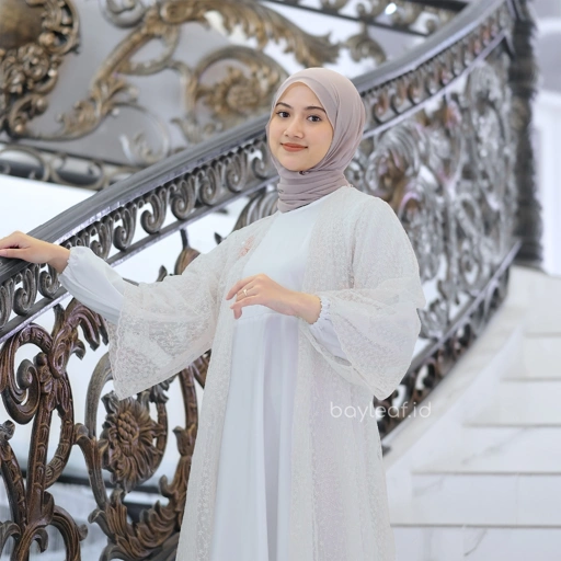 Image of Ionic Outer