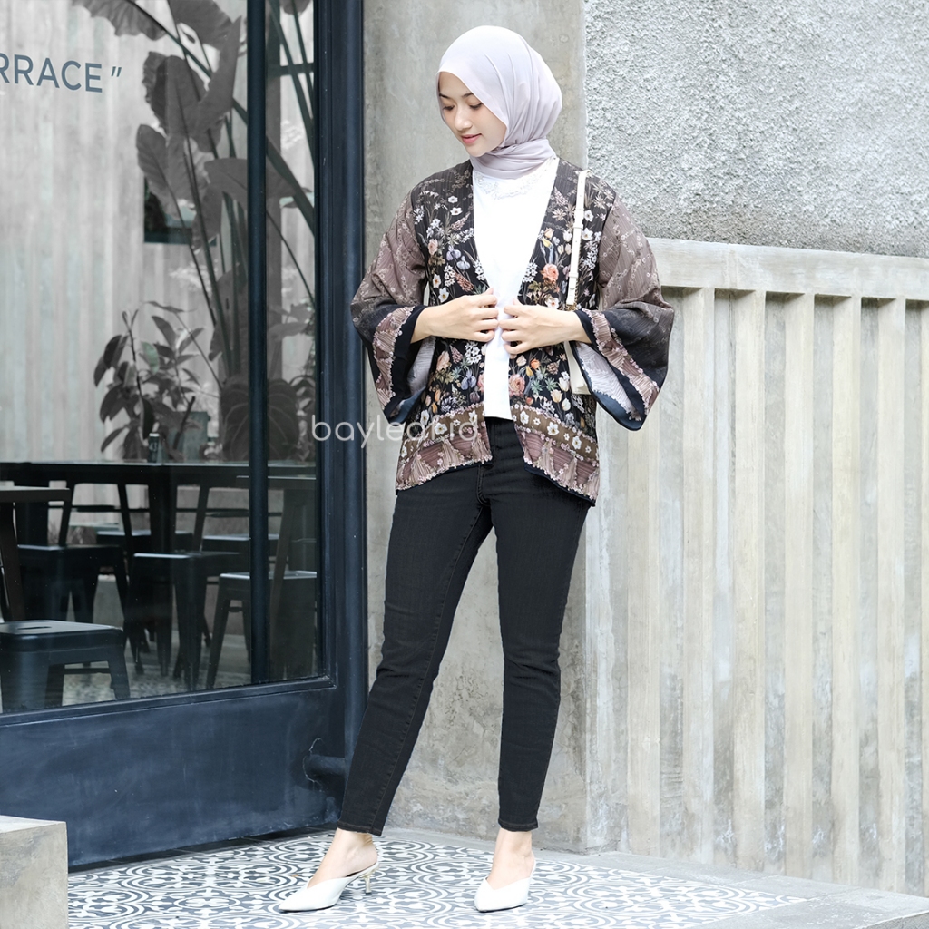 Bayleaf.id Aster Kelly Outer Black Motif Bunga / Outer Wanita Motif / Cardigan Motif