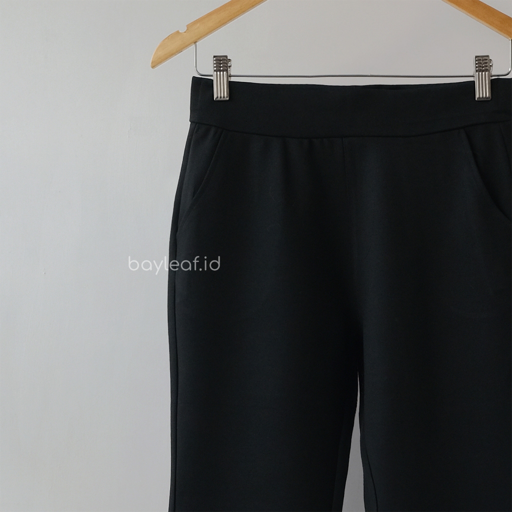 Bayleaf.id Palma Flaired Pants / Celana Highwaist Cutbray Wanita