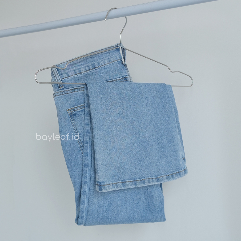 Bayleaf.id Beta Jeans Celana Panjang Wanita