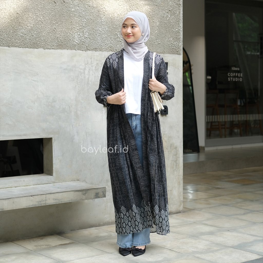Sarah Long Outer Motif