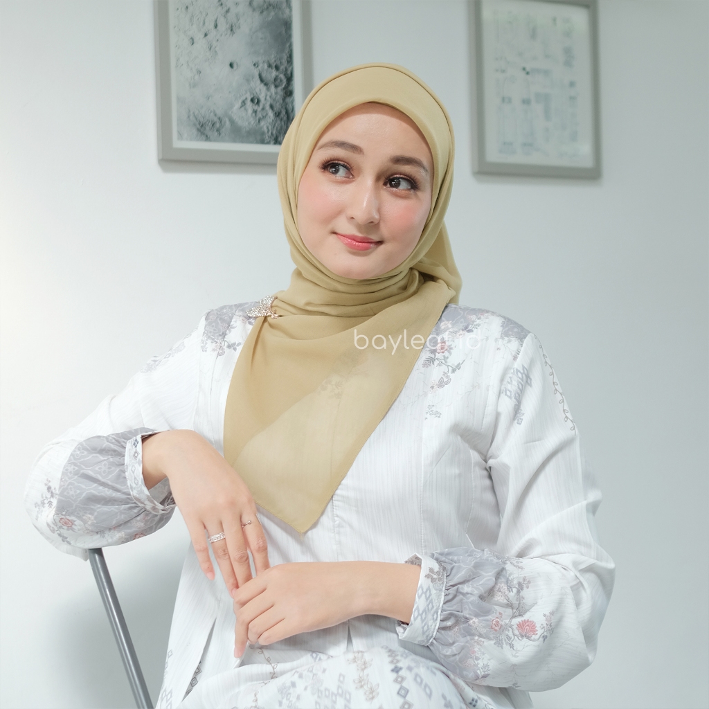 Hijab Segi Empat Paris Basic
