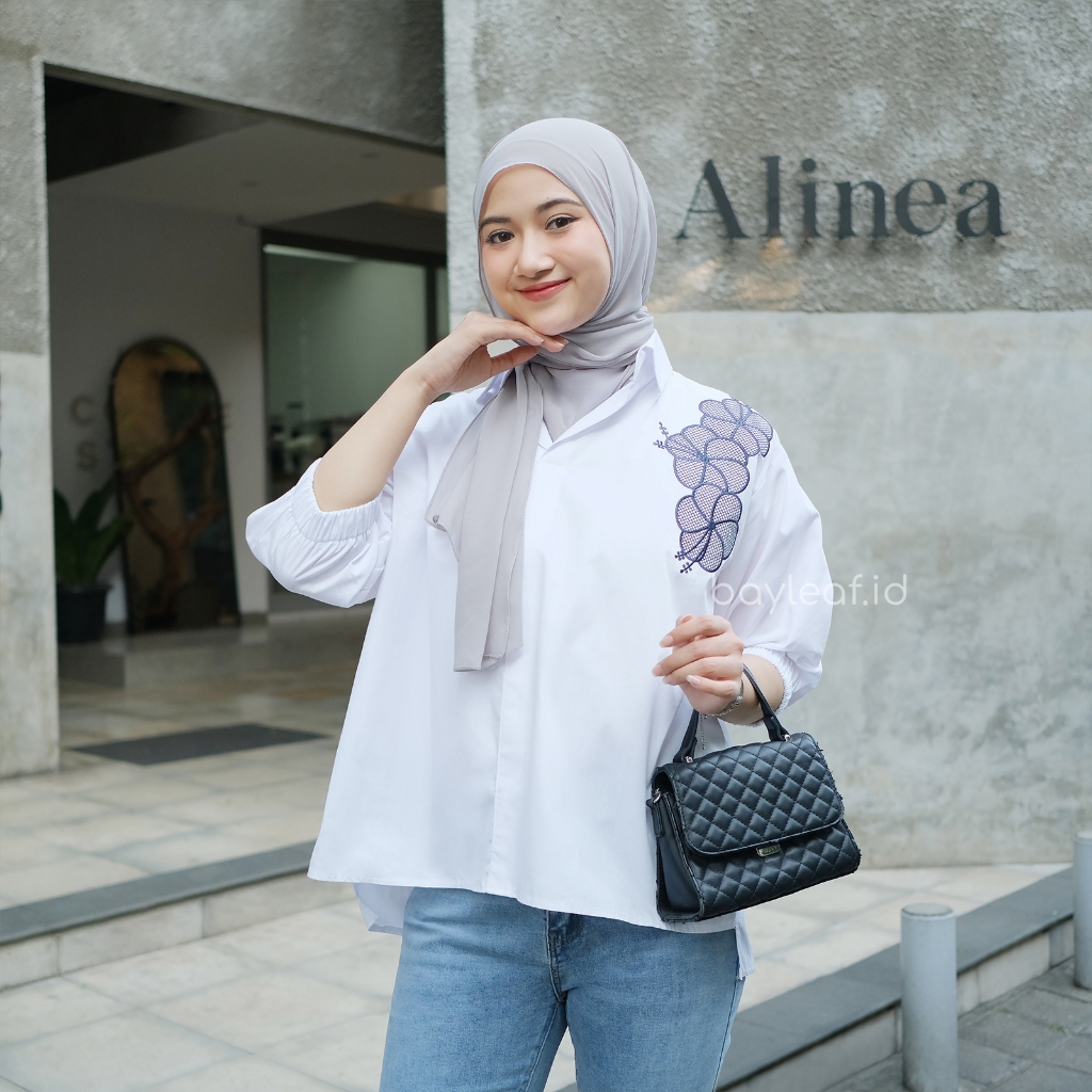 Levina Shirt Motif Bunga