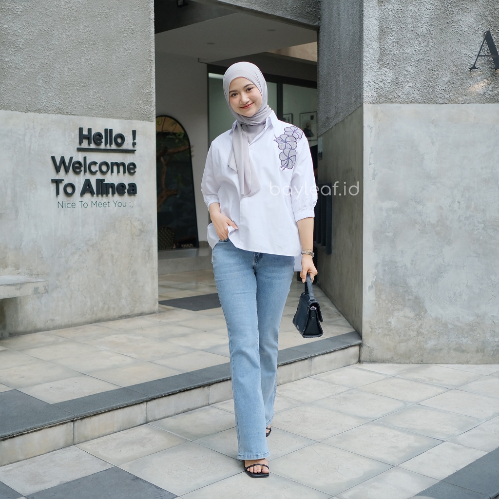 Levina Shirt Motif Bunga