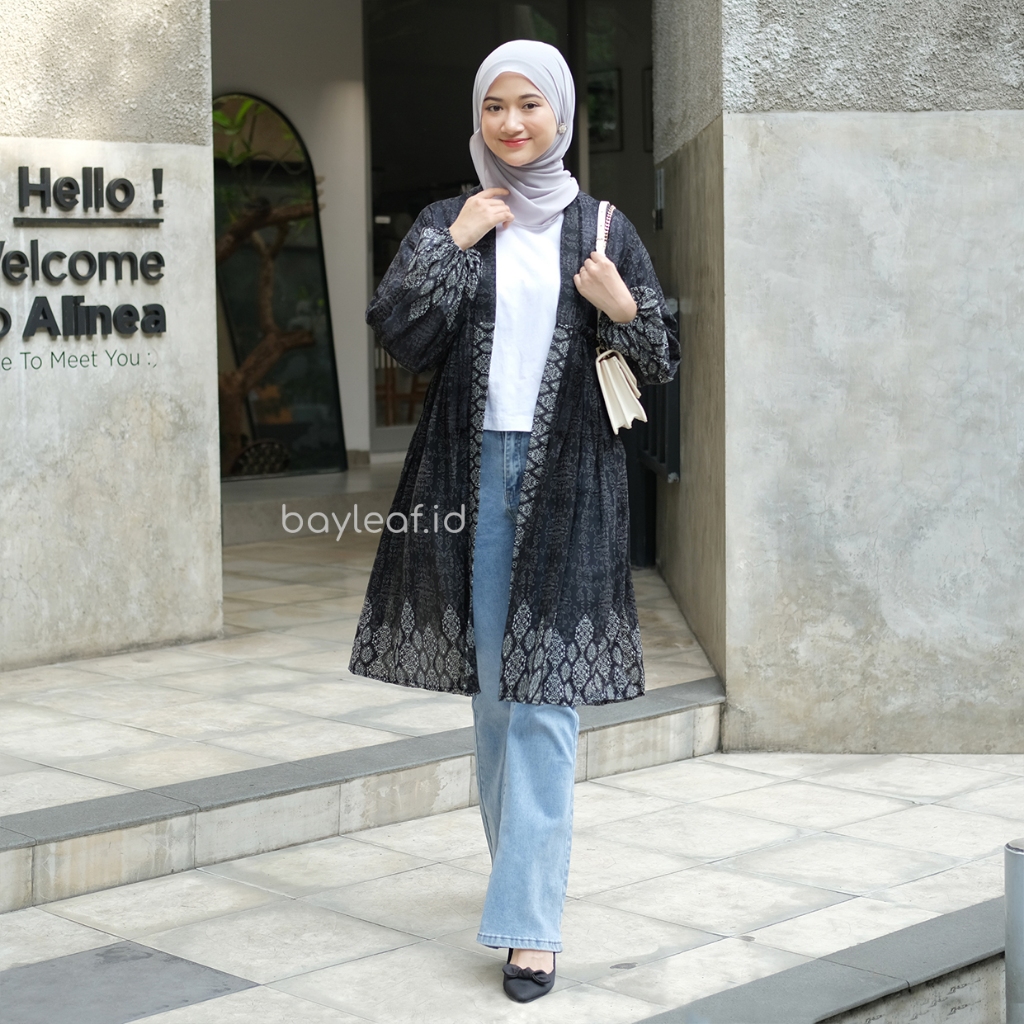 Sarah Outer Motif