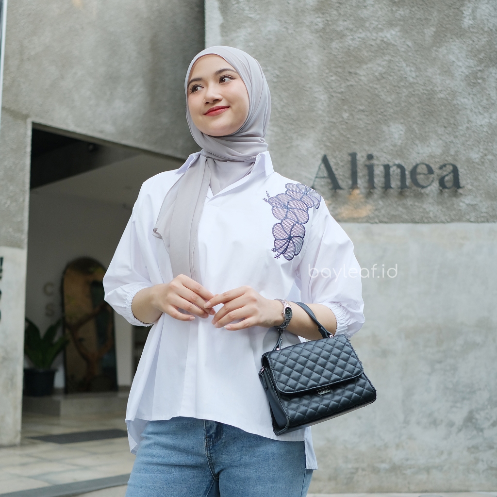Levina Shirt Motif Bunga