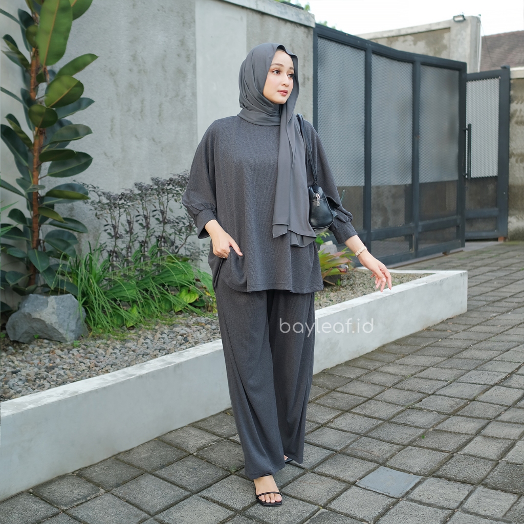 Donita Premium Casual Blouse Oversize