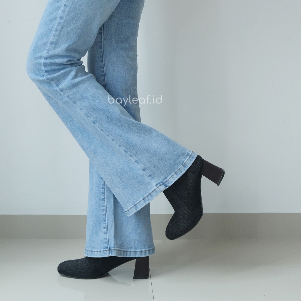 Bayleaf.id Beta Jeans Celana Panjang Wanita