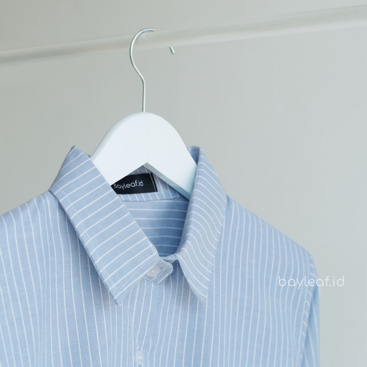 Shanon Striped Shirt Kemeja Casual Motif Garis