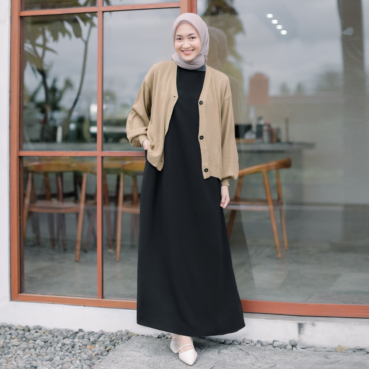 Aera Inner Dress Basic Tanpa Lengan