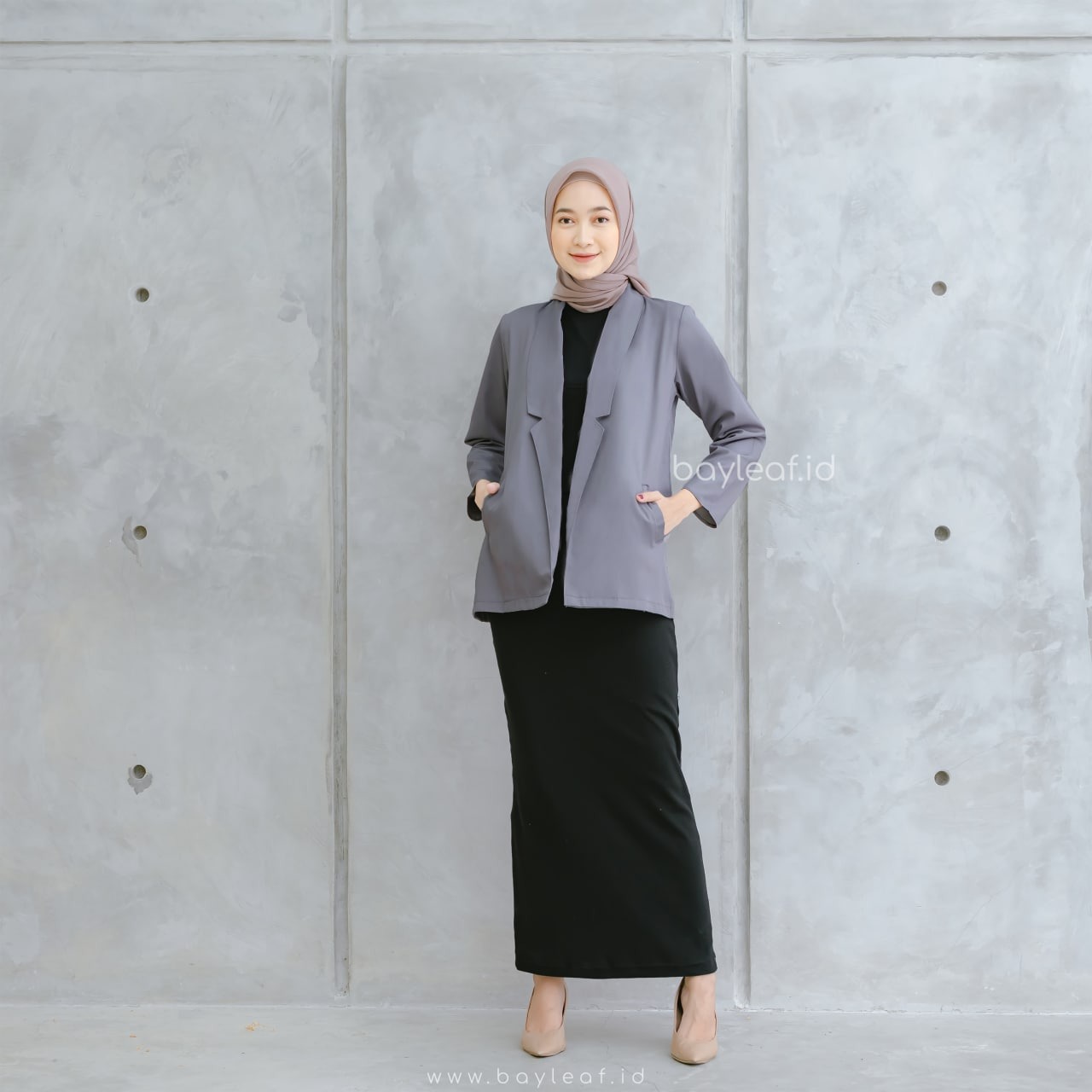 Zenn Blazer Formal Casual Wanita Basic