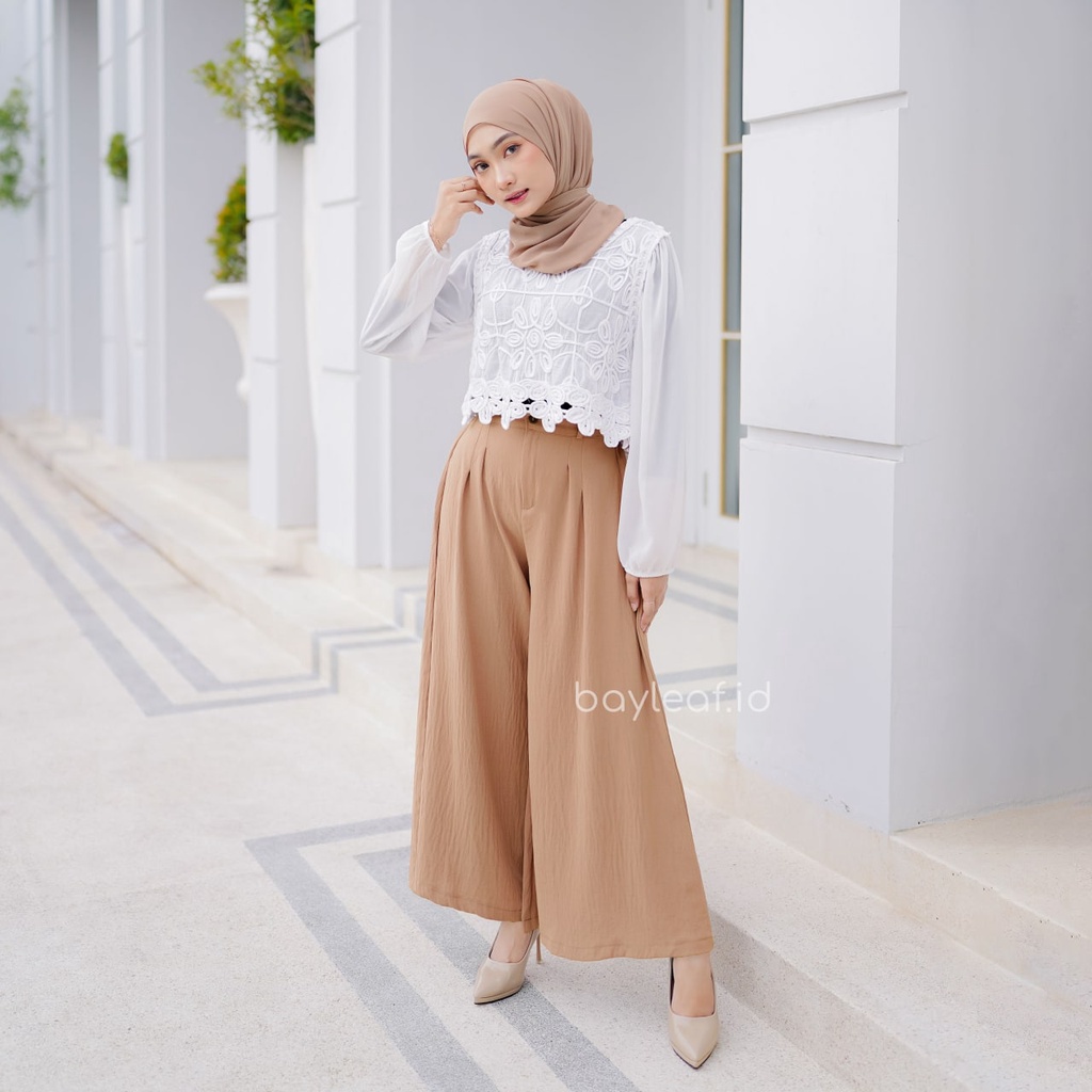 Yola Pants