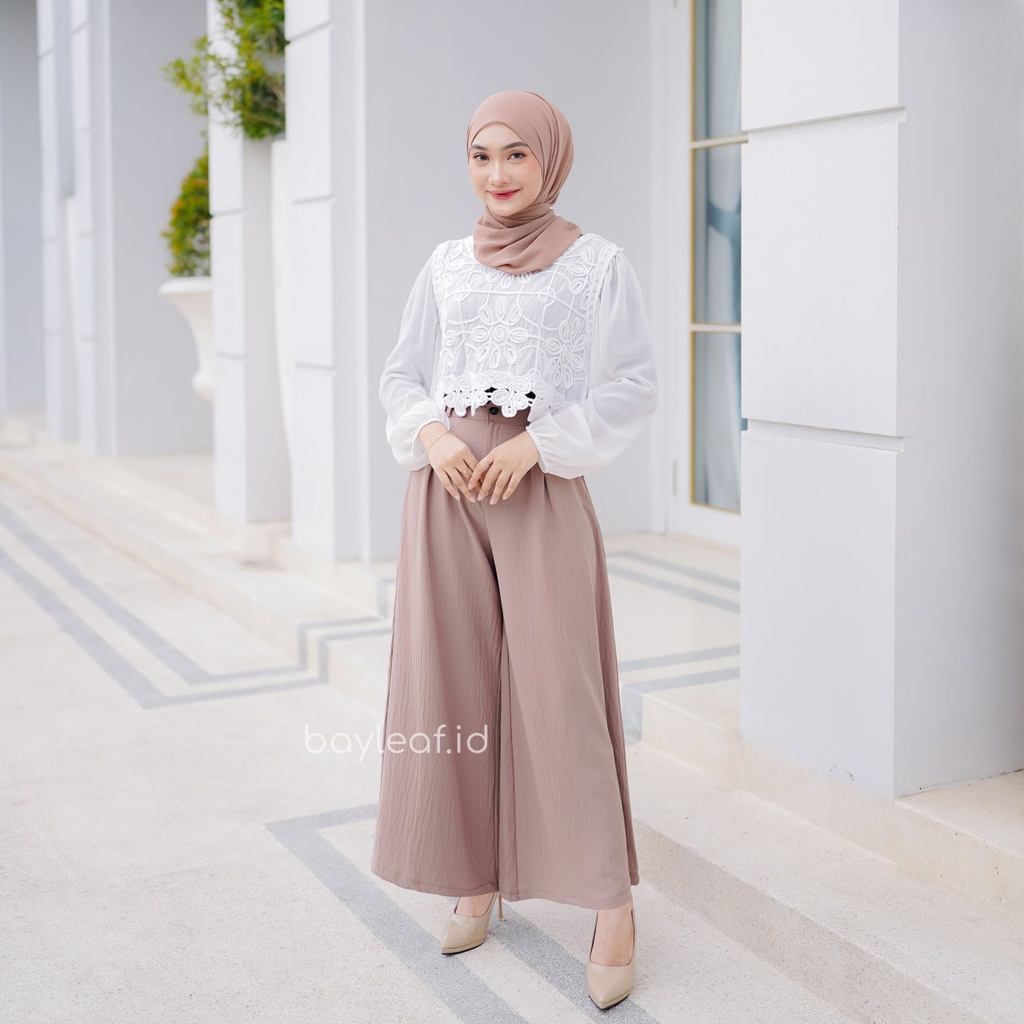 Yola Pants