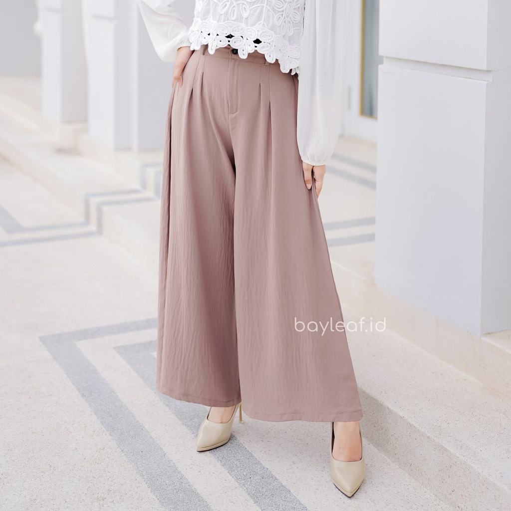 Yola Pants