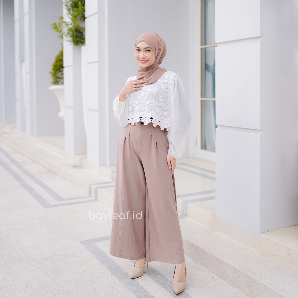 Yola Pants