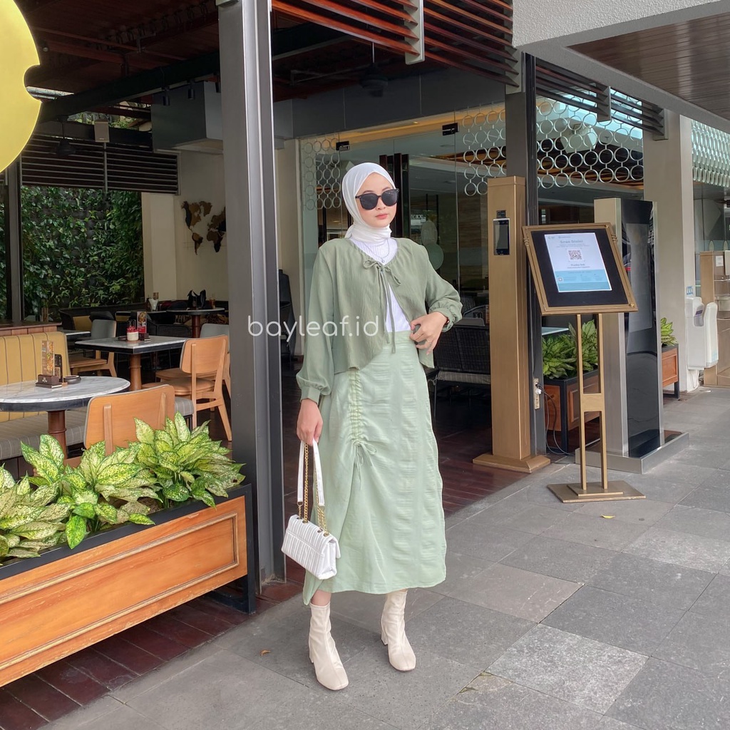Dareen Crop Outer Casual Material Crinkle All Size