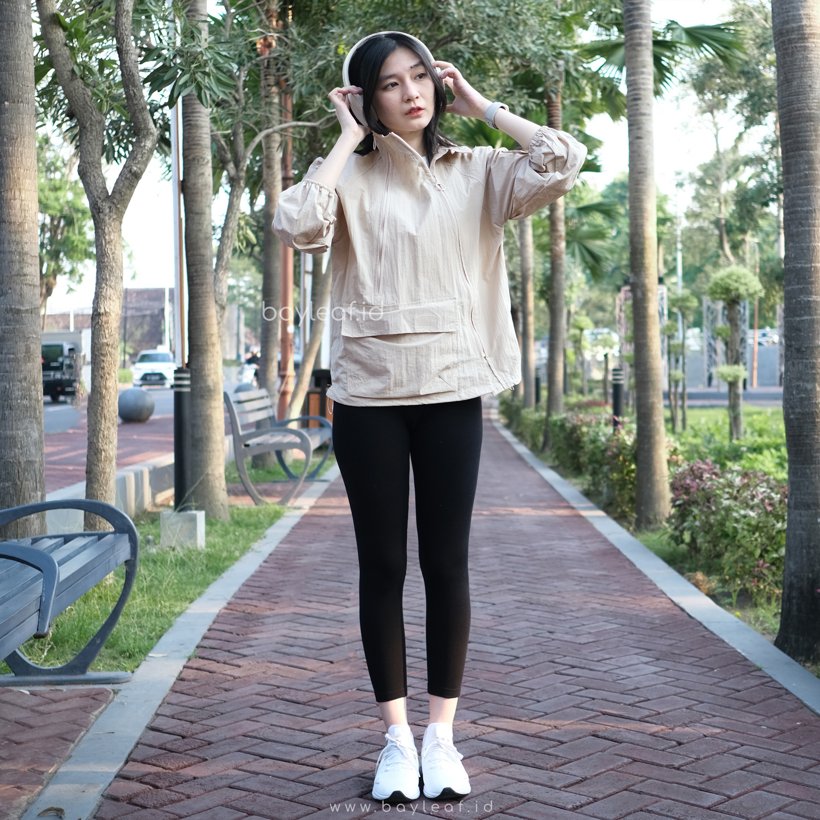 Owen Trip Jacket | Jaket Parasut Olahraga