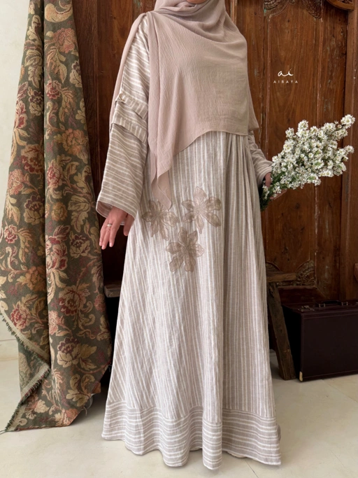 Image of Linea Abaya