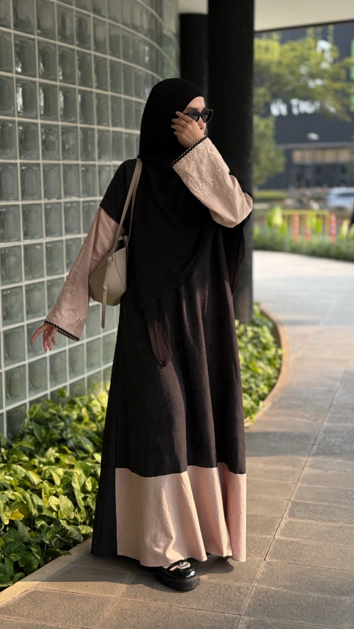 Luma Abaya