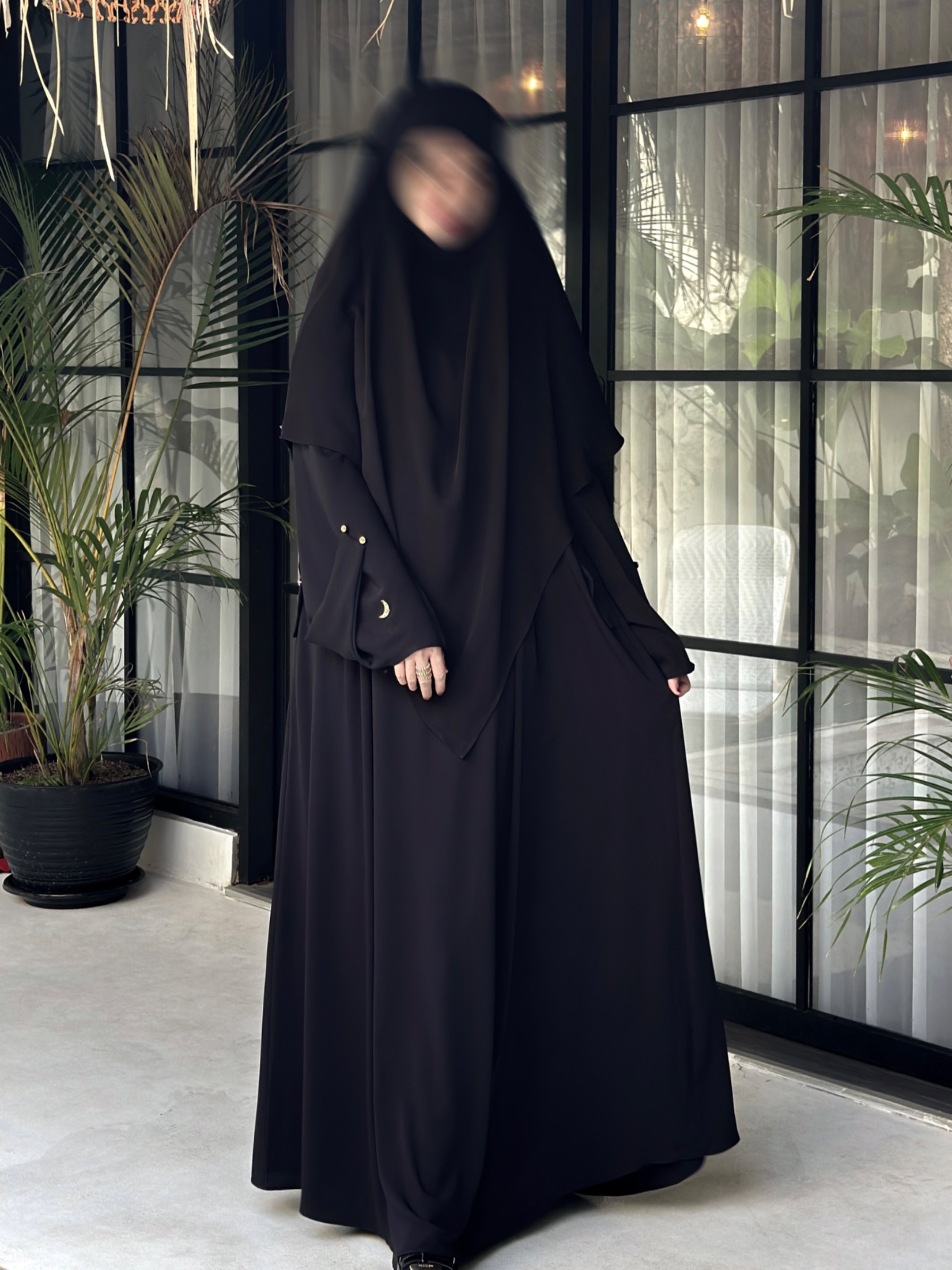 Khamsa Abaya