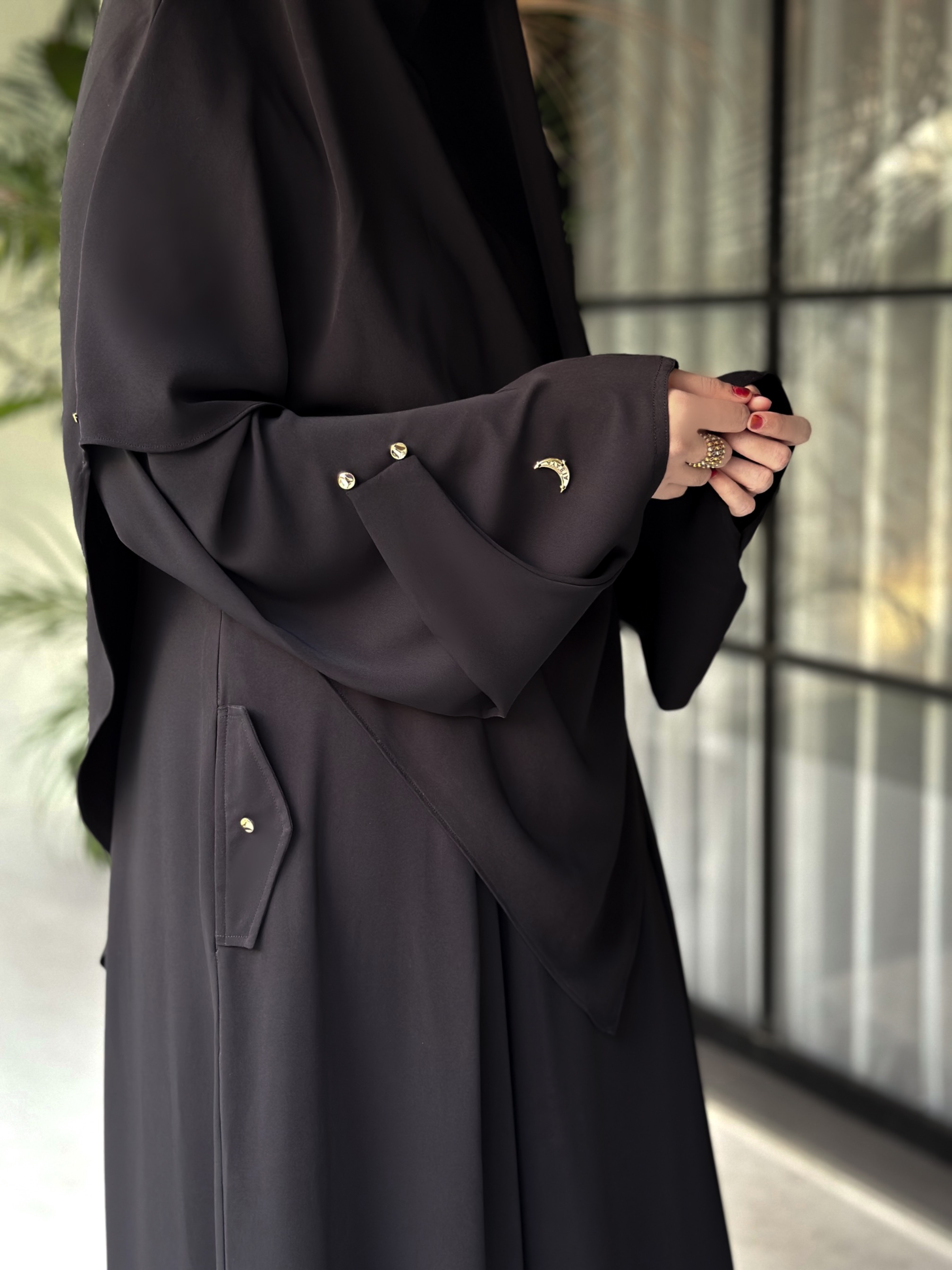 Khamsa Abaya