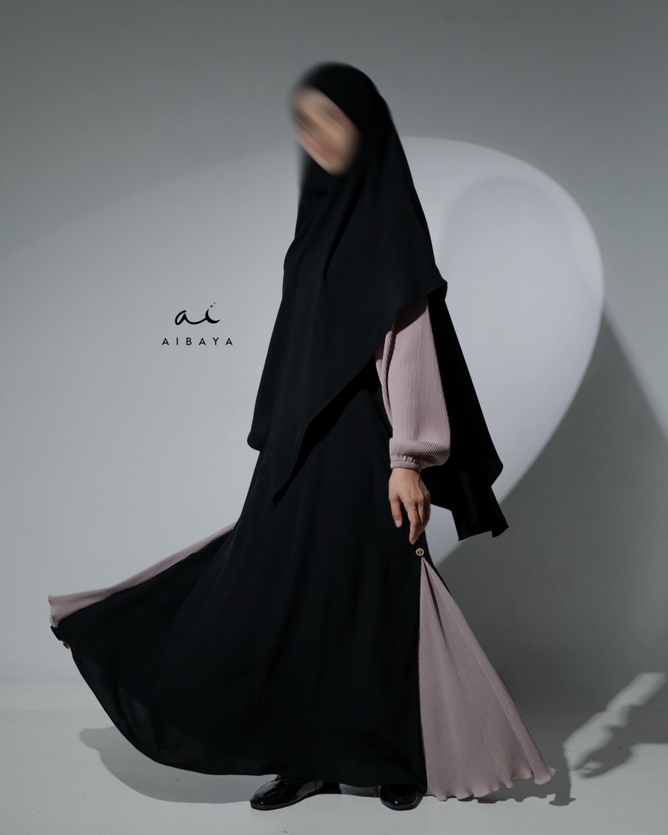 Madina Abaya (Pink Petal)