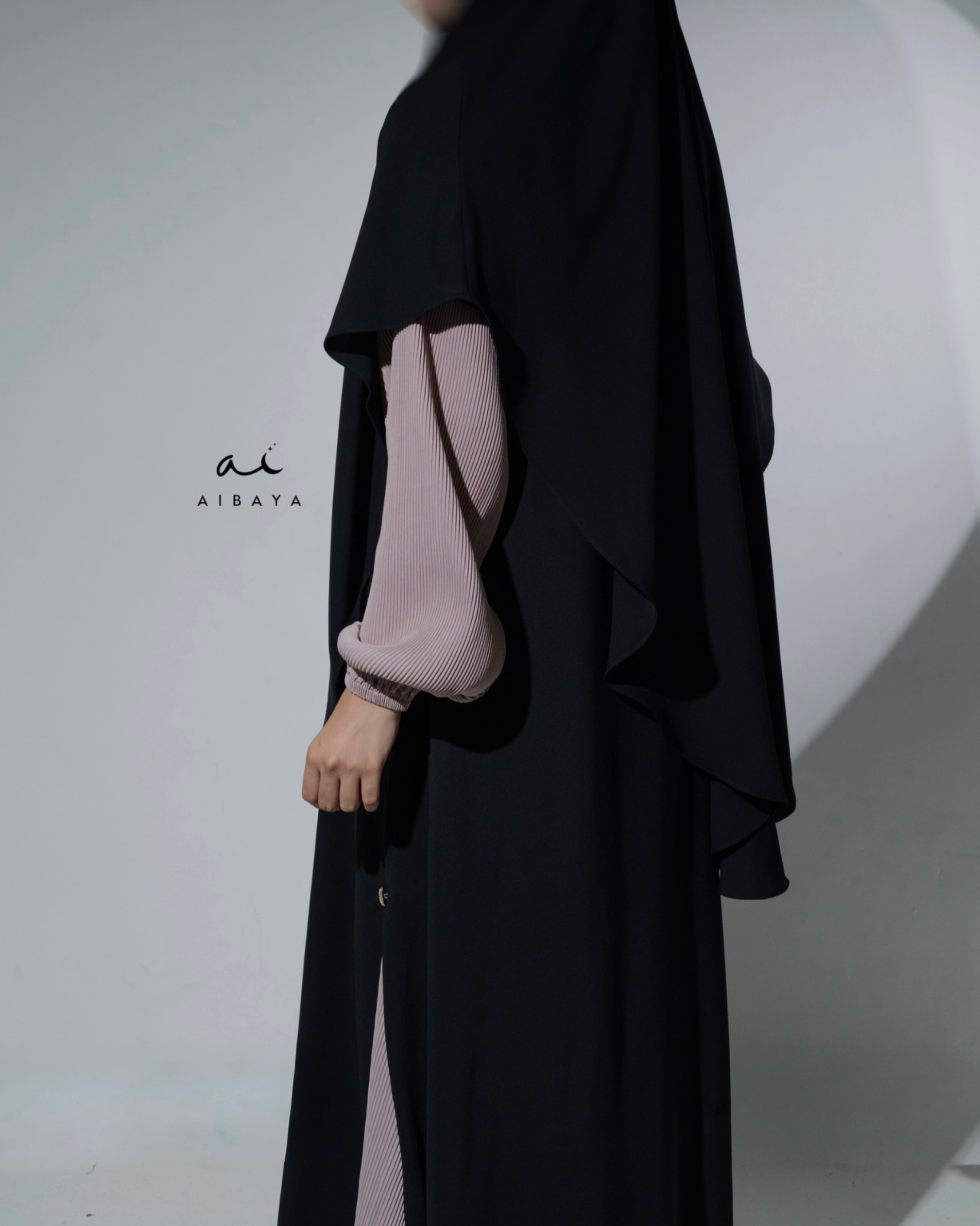 Madina Abaya (Pink Petal)