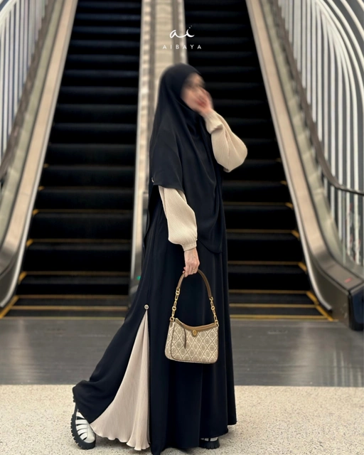 Image of Madina Abaya (Creme)