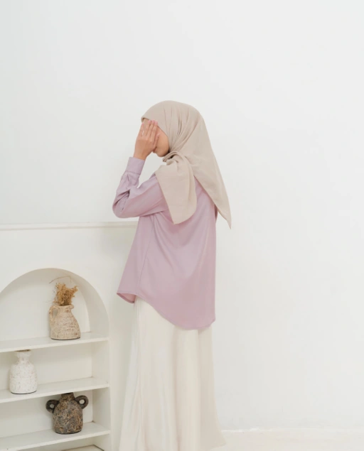 Image of Agni Rosewater