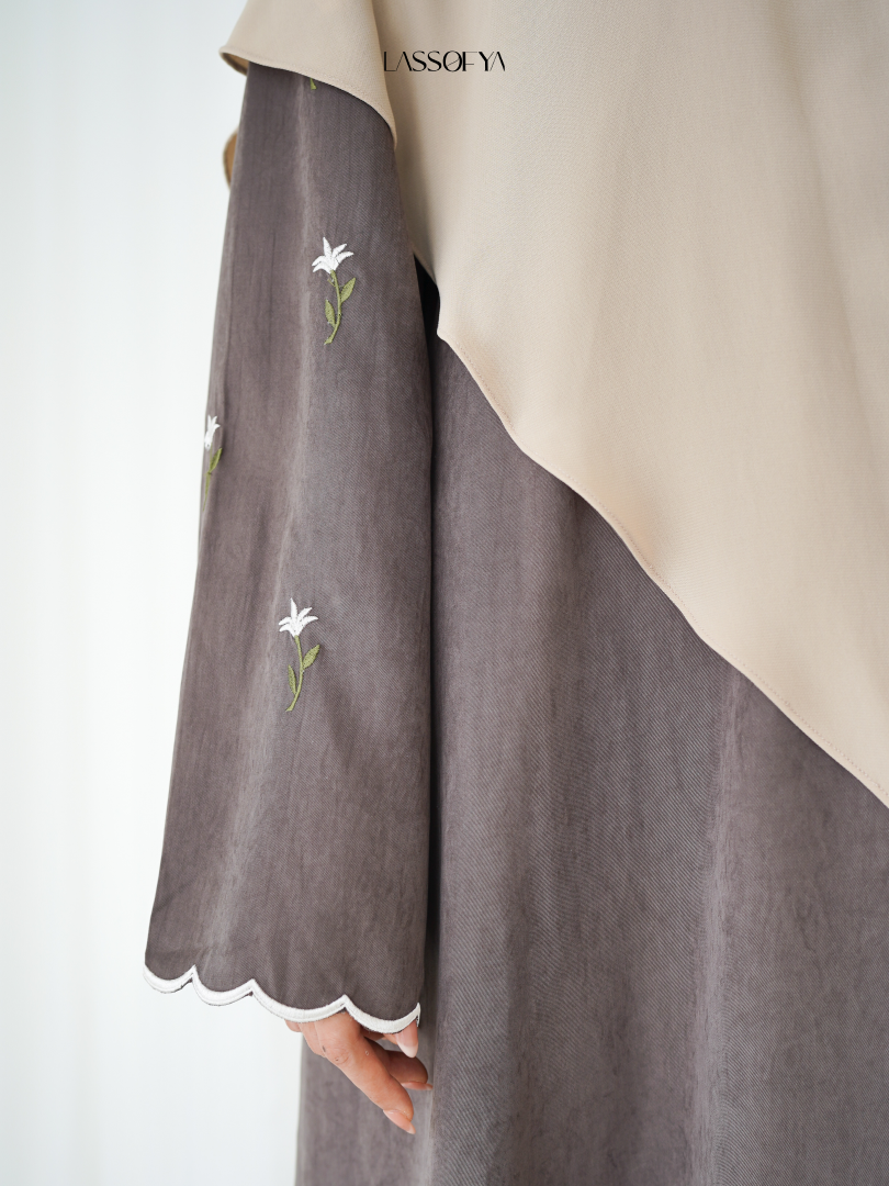 [NEW LAUNCH] Sevella Dress - Deep Truffle