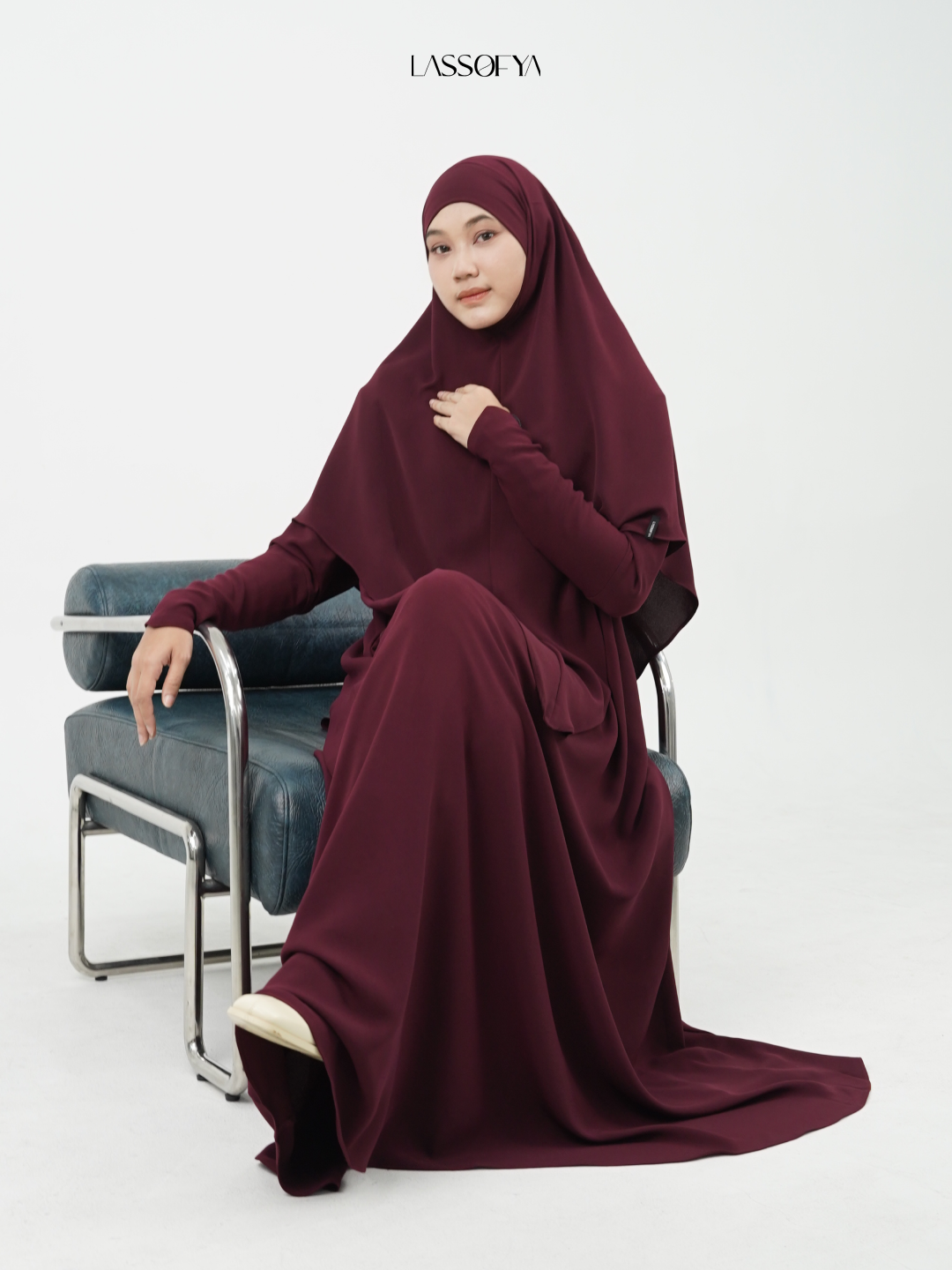 Noora Series - Maroon