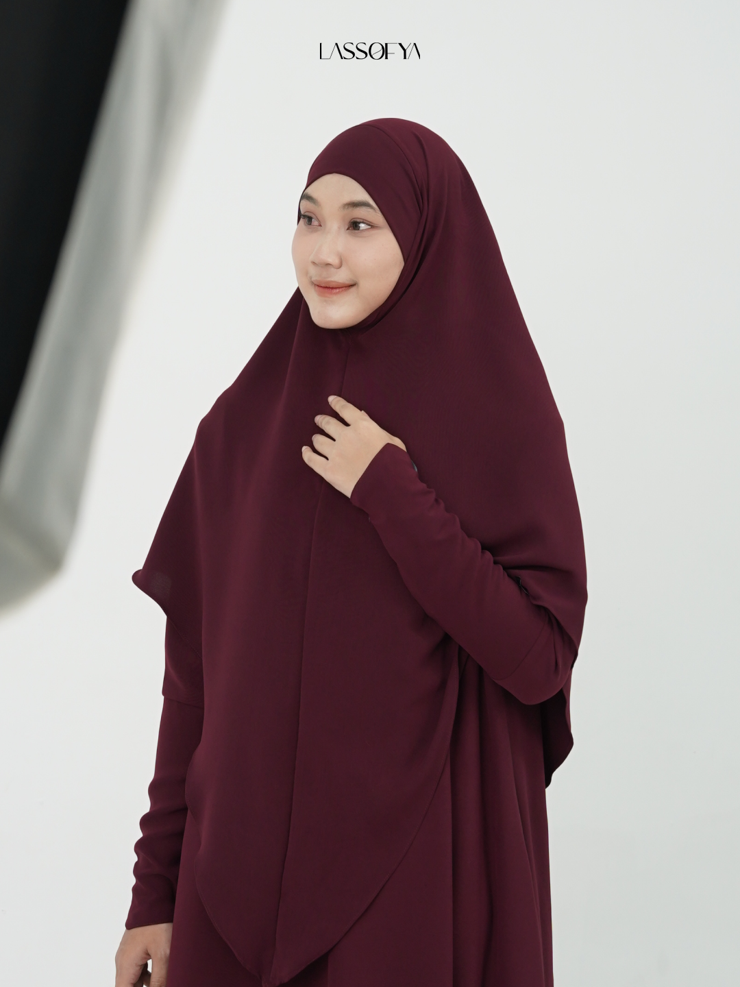 Noora Series - Maroon