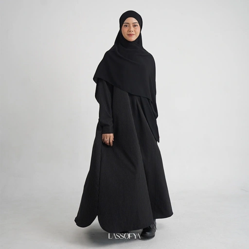 Image of Line Strip Dress - Black 